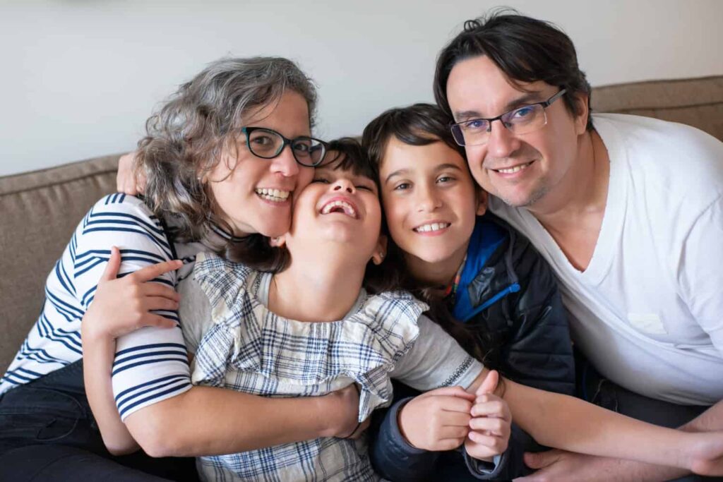 Smiling Family | Book your Dental Cleaning appointment | Bloor Smile Dental
